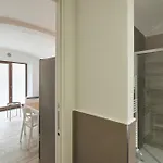 Am 8 - Bright & Large Flat With Ac